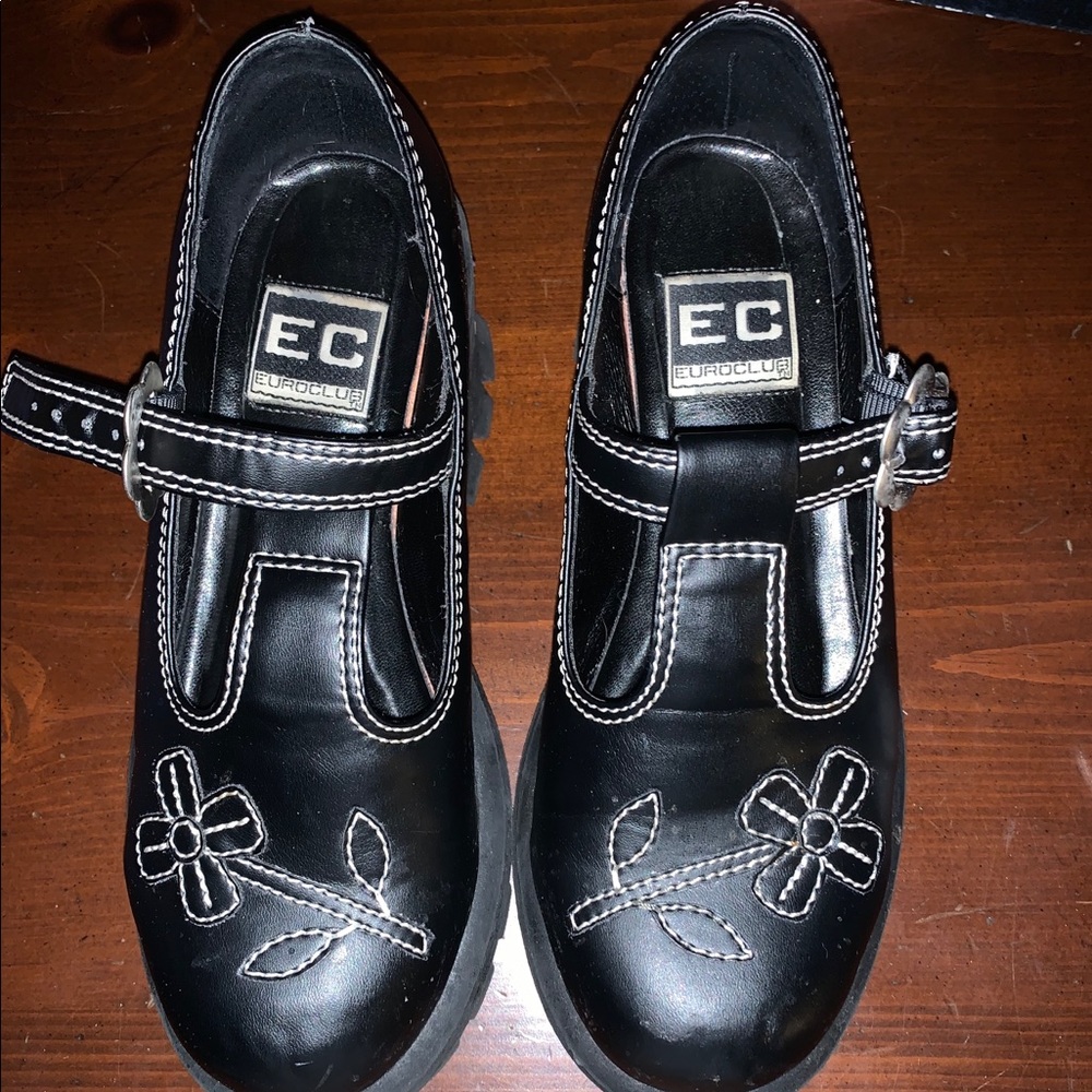 90s shoes